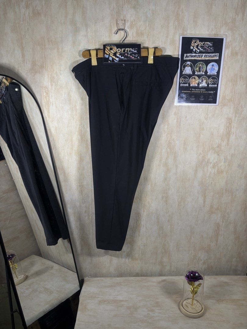 LULULEMON ABC PANTS (Category: Trousers) located in Cabuyao City. Submitted by pormanation-thrift-store (Listing ID 1463550591, Image 1). Description: LULULEMON ABC PANTS Condition: LIKE NEW Color rate: 10/10 (PWEDE SA MASELAN) Size: 38 Dimes: 38"Wx36”L Issue: NONE❌ Price: 2000.
