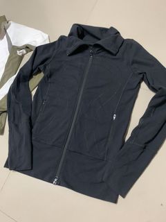(Category: ) located in . Submitted by good.garments (Listing ID 1463330879, Image 1). Description: .