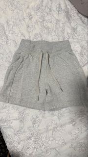 (Category: ) located in . Submitted by febesthriftsntrinkets (Listing ID 1463482509, Image 1). Description: .