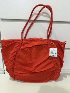 (Category: ) located in . Submitted by preloved_new_forsale (Listing ID 1463350758, Image 1). Description: .