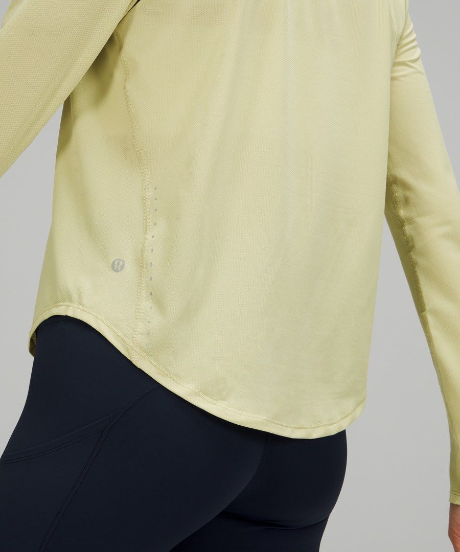Lululemon run and rain top long sleeve dot 6 (Category: Activewear) located in Iba. Submitted by xooperfindslb (Listing ID 1463441552, Image 3). Description: Lululemon run and rain top long sleeve dot 6 Size: armpit to armpit 15 1/2 inches Not sure sa color pero parang avocado color Good condition No issue.