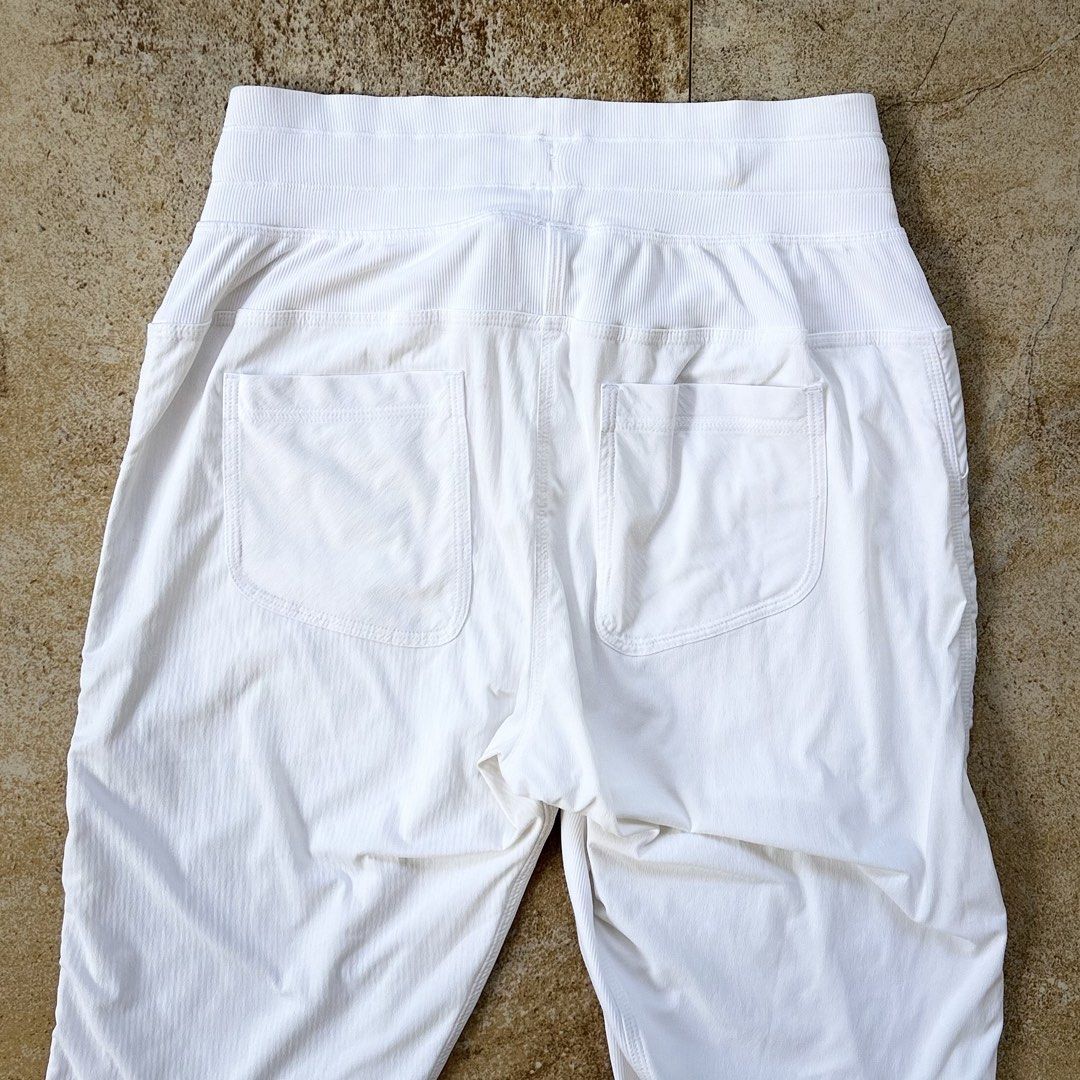 Lululemon Street to Studio Pant II (dot 6) (Category: Activewear) located in Davao. Submitted by luxnmore_dvo (Listing ID 1463553646, Image 3). Description: NO LOWBALLING FIRST TO PAY BASIS dot 6 First release 27-31” waistline 36” length See last pic for minor flaws (stains at the back).