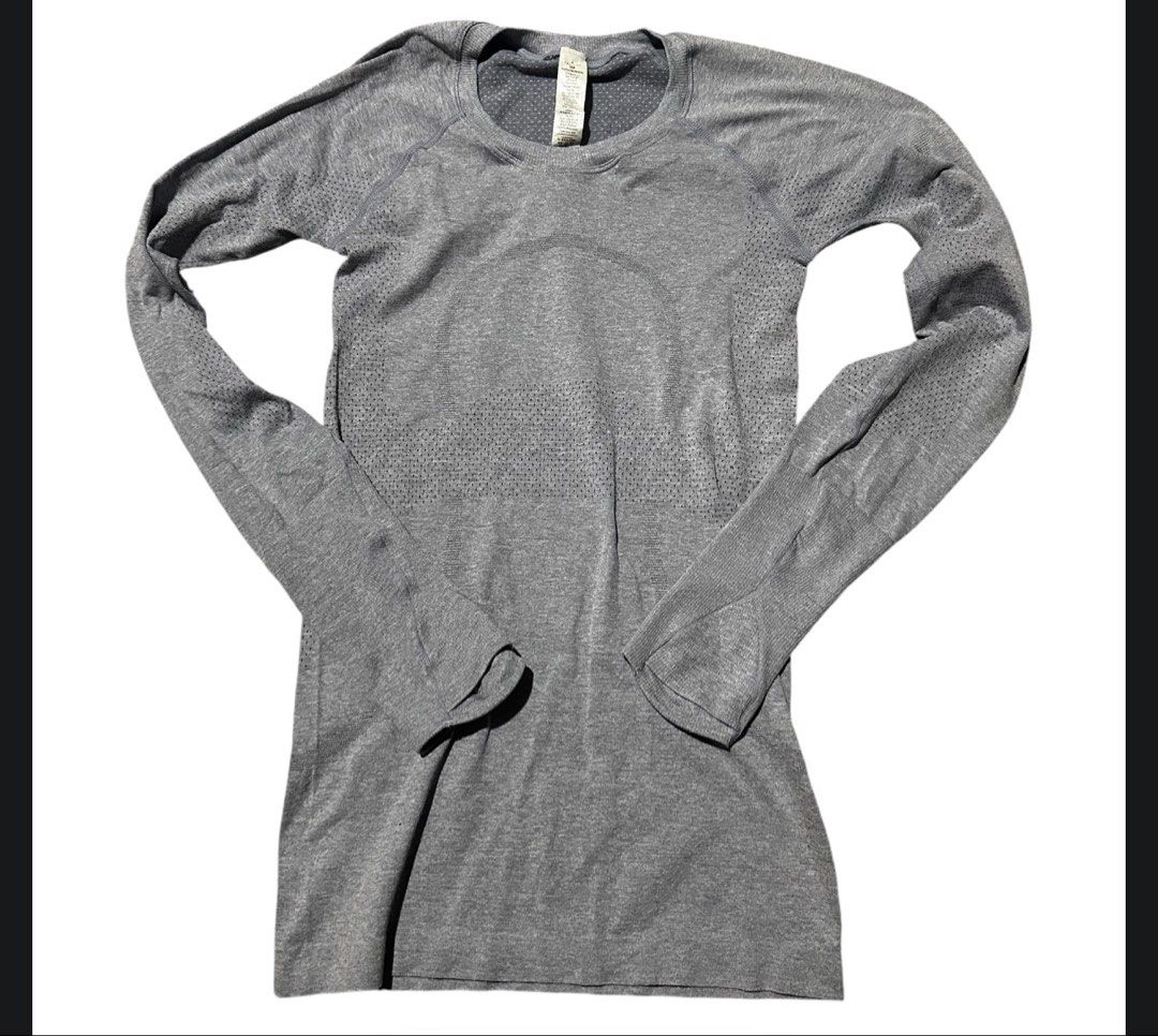 Lululemon Swiftly Tech Long Sleeve Crew dot 4 (Category: Activewear) located in Iba. Submitted by xooperfindslb (Listing ID 1463432308, Image 3). Description: Lululemon Swiftly Tech Long Sleeve Crew Dot 4 Color: Hydrangea Blue Color may vary due to lightings Good condition No issue.