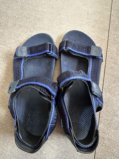 (Category: ) located in . Submitted by wear.next (Listing ID 1463387915, Image 1). Description: .
