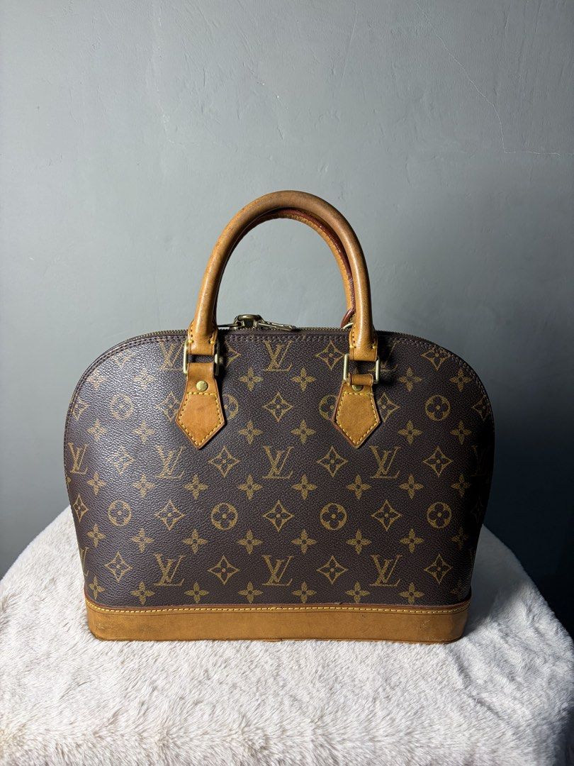 LV ALMA (Category: Luxury Bags & Wallets) located in Manila. Submitted by at_realty (Listing ID 1463499537, Image 1). Description: Ukay source Manage your expectations 8/10 condition .