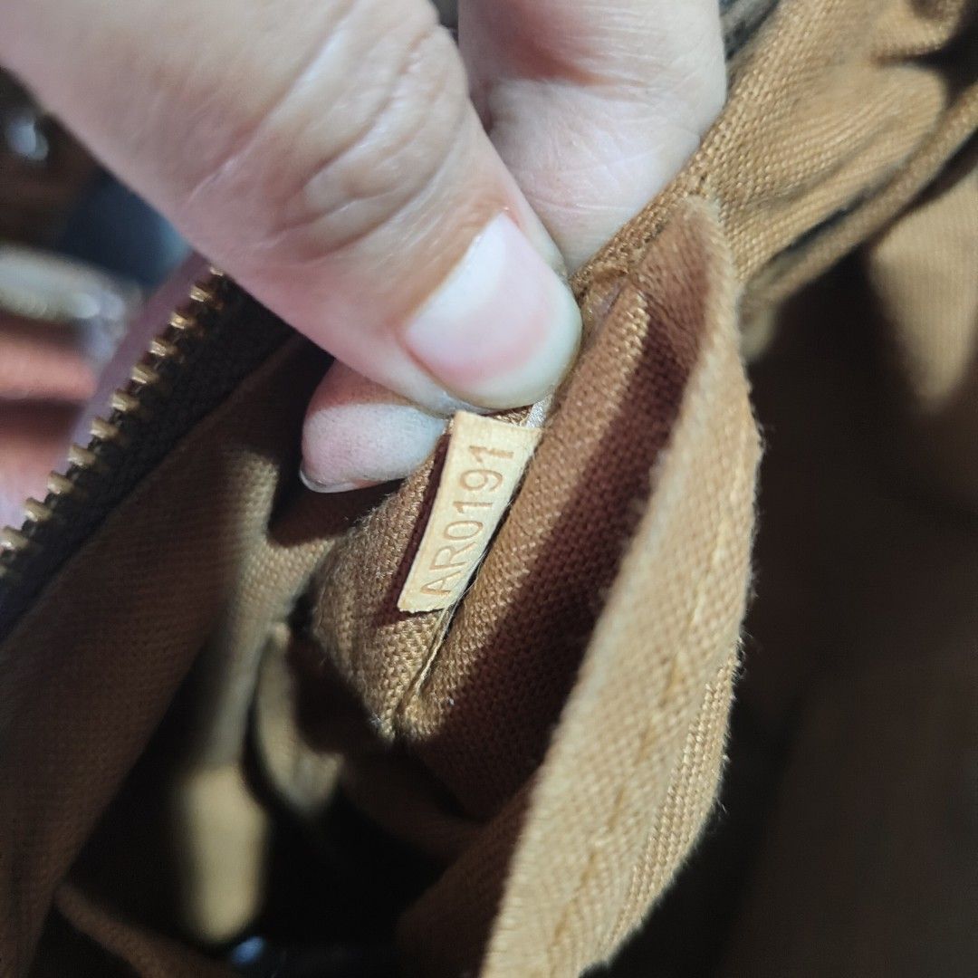 lv kili (Category: Luxury Bags & Wallets) located in Angeles City. Submitted by jaegerren23 (Listing ID 1463330458, Image 3). Description: .