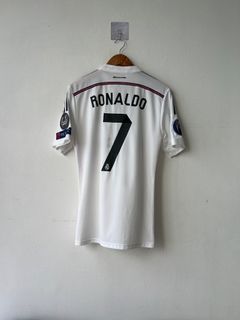 (Category: ) located in . Submitted by sundayfootballshirts (Listing ID 1463496503, Image 1). Description: .