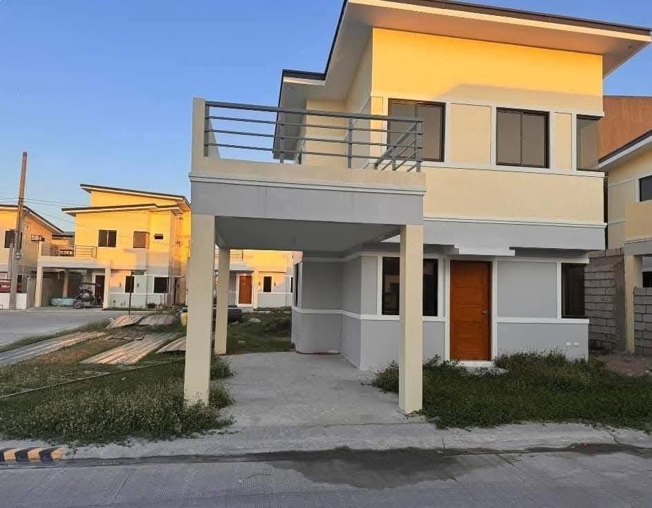 Madison Homes (Category: House & Lot) located in Floridablanca. Submitted by galaxy7777 (Listing ID 1463522963, Image 2). Description: 🏠 HOUSE FOR RENT: 3BR at Madison Homes Floridablanca (Facing Basa Air Base) If anyone is looking for a safe, secure, and accessible house to rent in Floridablanca, Pampanga, this property is now available. It’s located in a peaceful subdivision, making it a perfect fit for families or Basa Air Base personnel (mil