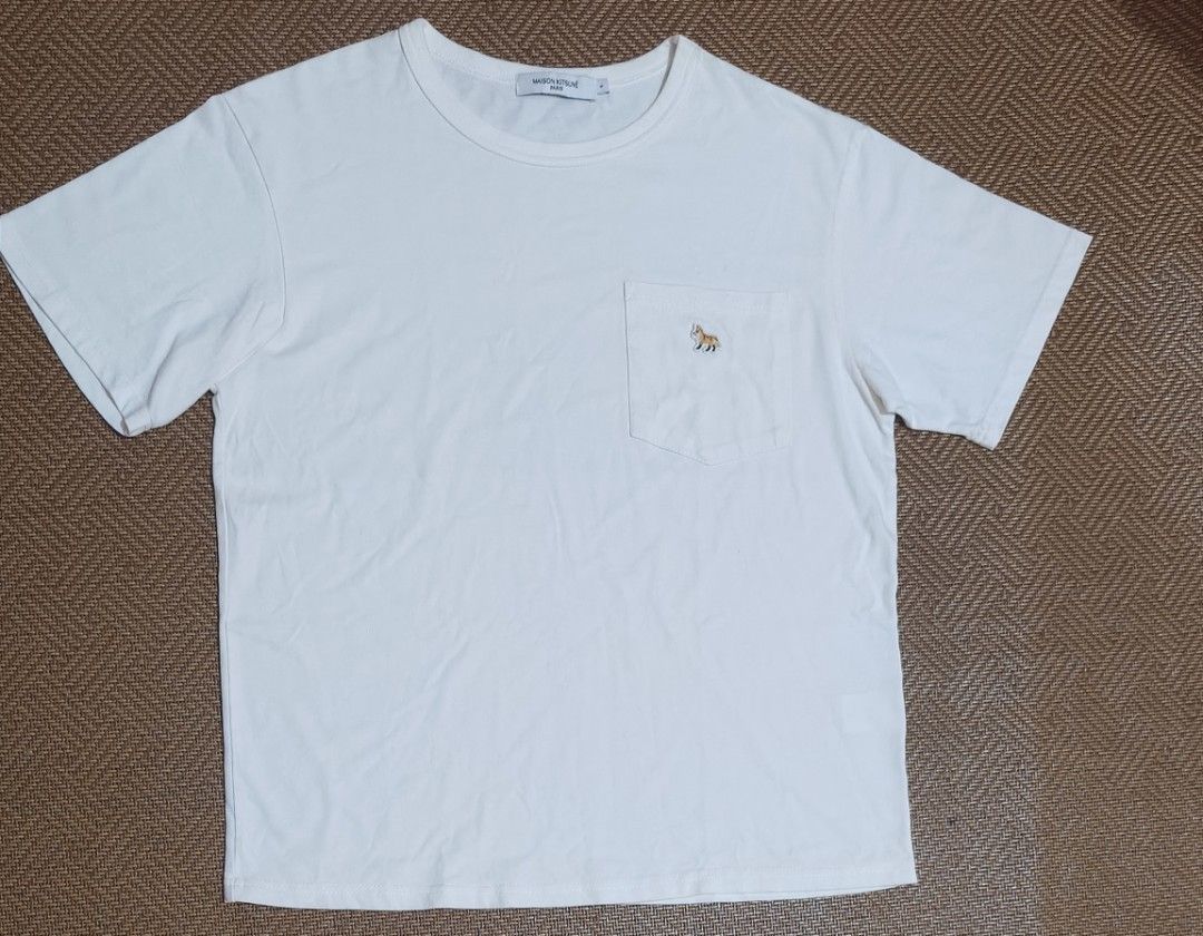 Maison Kitsune Pocket Tee (Off) (Category: Tshirts & Polo Shirts ) located in Mandaue City. Submitted by kulasyow (Listing ID 1463358957, Image 1). Description: Maison Kitsune Pocket Tee Off lang Dimes 21x26 Need Wash Cebu Loc.
