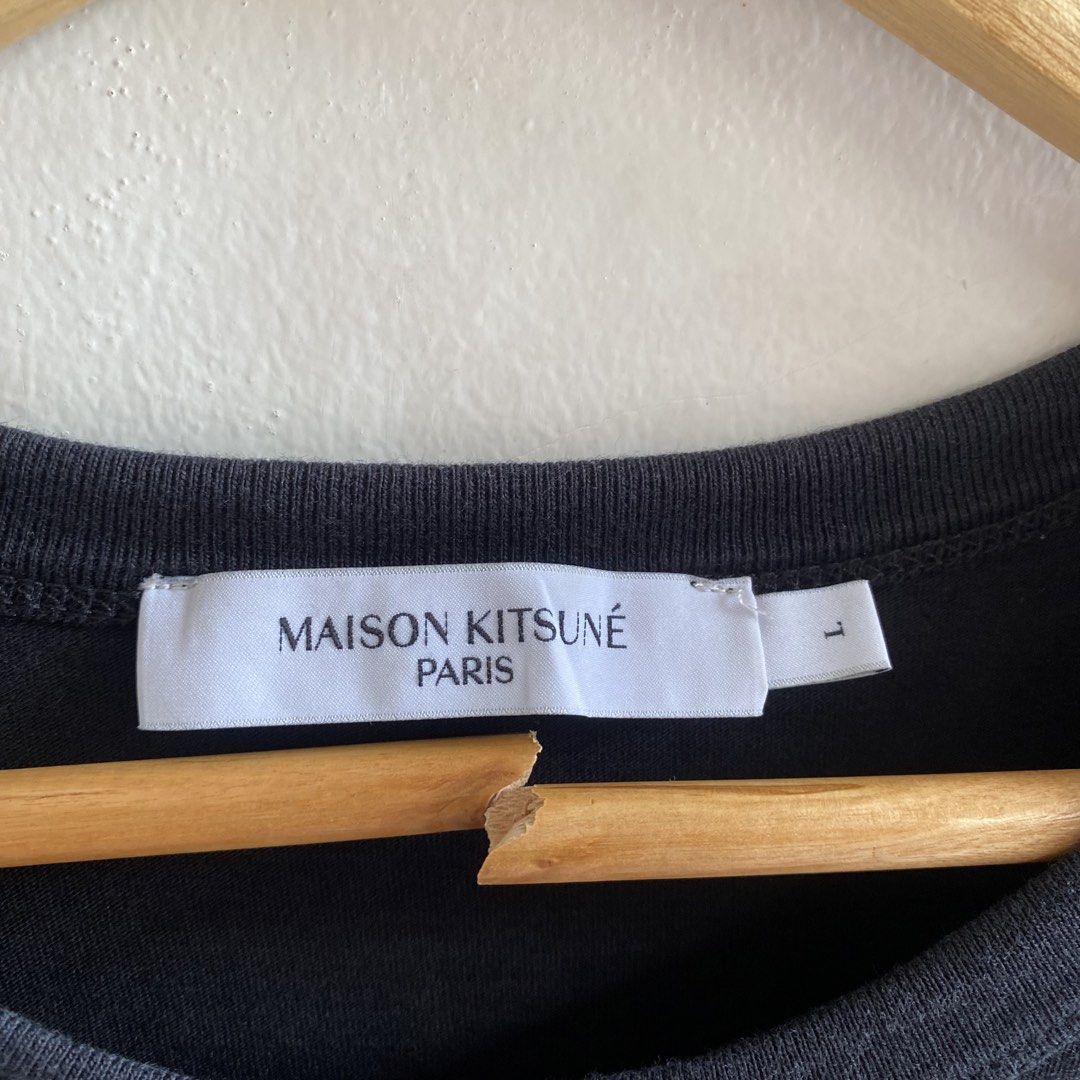 Maison Kitsune Script Black Shirt (Category: Tshirts & Polo Shirts ) located in Davao. Submitted by bangers01 (Listing ID 1463384985, Image 2). Description: .