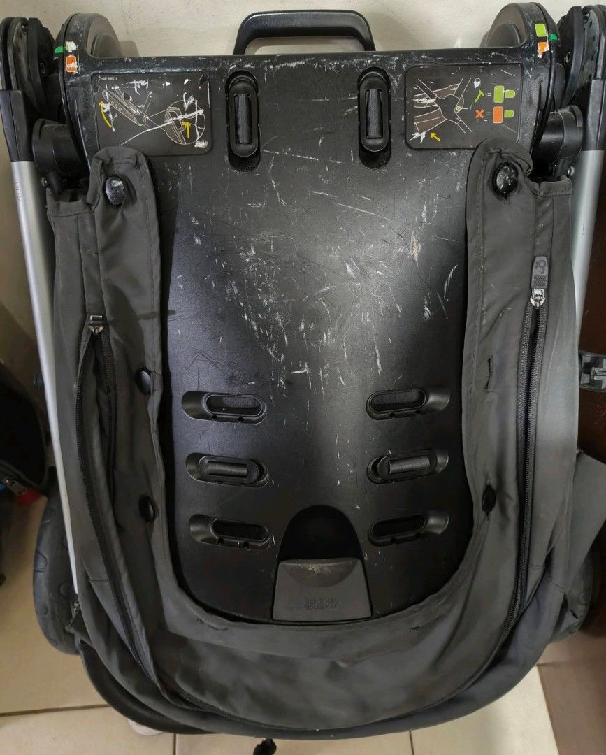Mamas and Papas Flip XT2 stroller (Category: Strollers) located in Marikina City. Submitted by dearamariph (Listing ID 1463378567, Image 2). Description: Mamas and Papas Flip XT2 stroller bought for 22k has visible scratches one seatbelt buckle is broken. needs cleaning. no more box. very much usable condition pick up only at Marikina The Mamas & Papas Flip XT2 is a versatile and compact pushchair that can be used from birth by attaching a compat
