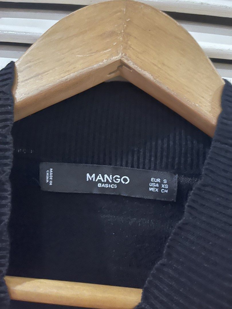 Mango soft knit dress small (Category: Dresses) located in Quezon City. Submitted by shopnkeep (Listing ID 1463350043, Image 3). Description: Mango Soft knit fabric Size small on tags Stretchable Nice when worn Color black Purchased 2500+ Selling: 500 only Mop: bpi gcash Shipping: c/o buyer loc qc.