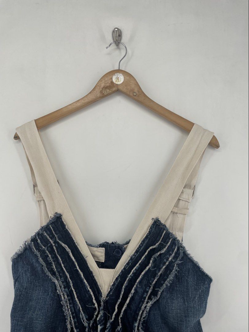 Marithe Francois Girbaud Archive Denim Dress (Category: Dresses) located in Mandaluyong City. Submitted by armrhts (Listing ID 1463508993, Image 3). Description: Size: Medium Dimensions(inches) •Width: 16" •Length: 43" Issue/s: Cut tag/no signs of washtag and neck tag as well Pls dm for more details.