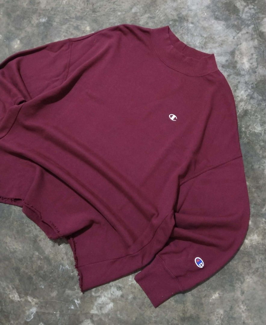 MAROON CHAMPION SWEATER (Category: Coats, Jackets and Outerwear) located in Manila. Submitted by thriftbang (Listing ID 1463437540, Image 2). Description: MAROON CHAMPION SWEATER - EXCELLENT CONDITION - CROPPED - NO MAJOR ISSUES - COMPLETE TAGS DIMES: M ON TAG WIDTH 23 LENGTH 26 PAYMENT FIRST SHIP THRU JNT 300+SF LOC. BRNGY UGONG VALENZUELA CITY.