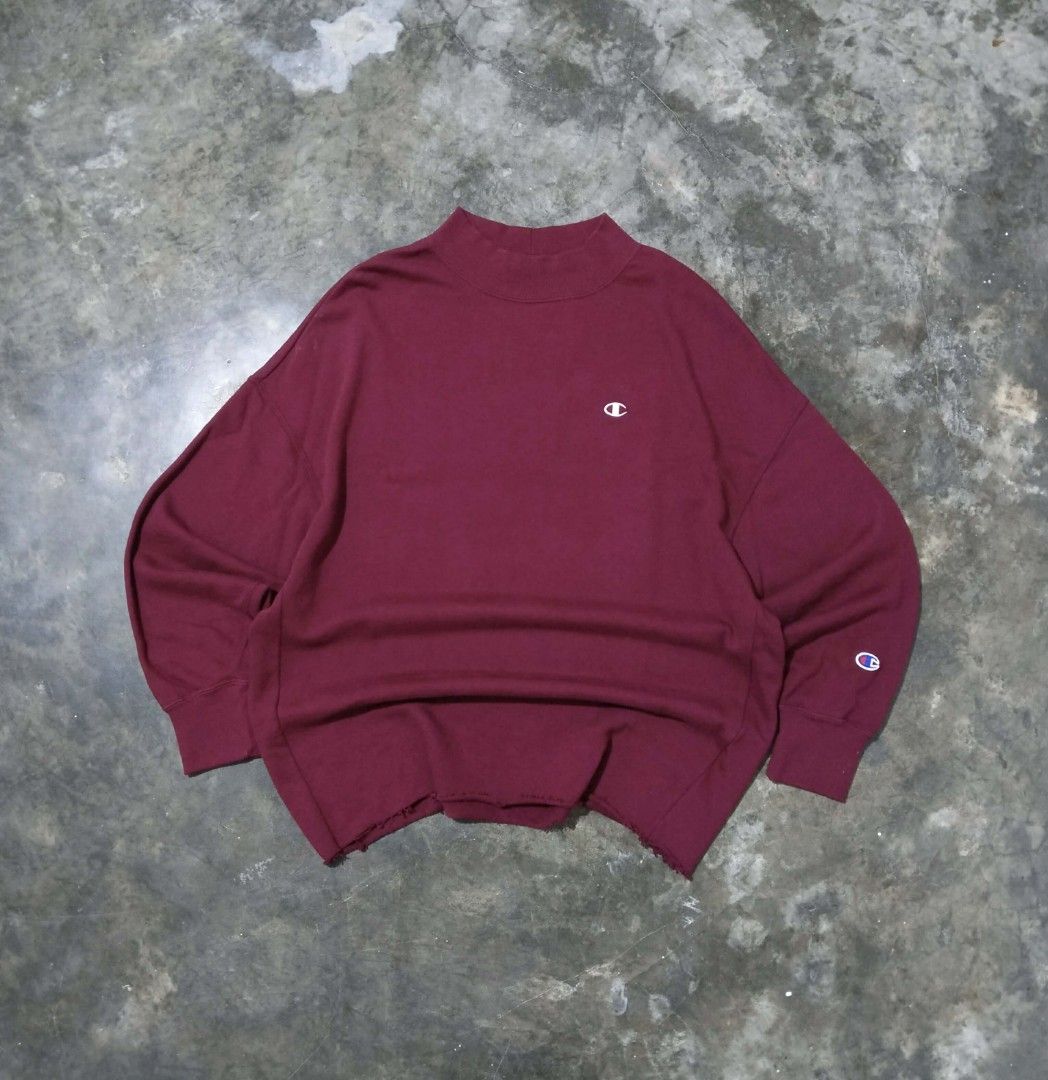MAROON CHAMPION SWEATER (Category: Coats, Jackets and Outerwear) located in Manila. Submitted by thriftbang (Listing ID 1463437540, Image 1). Description: MAROON CHAMPION SWEATER - EXCELLENT CONDITION - CROPPED - NO MAJOR ISSUES - COMPLETE TAGS DIMES: M ON TAG WIDTH 23 LENGTH 26 PAYMENT FIRST SHIP THRU JNT 300+SF LOC. BRNGY UGONG VALENZUELA CITY.