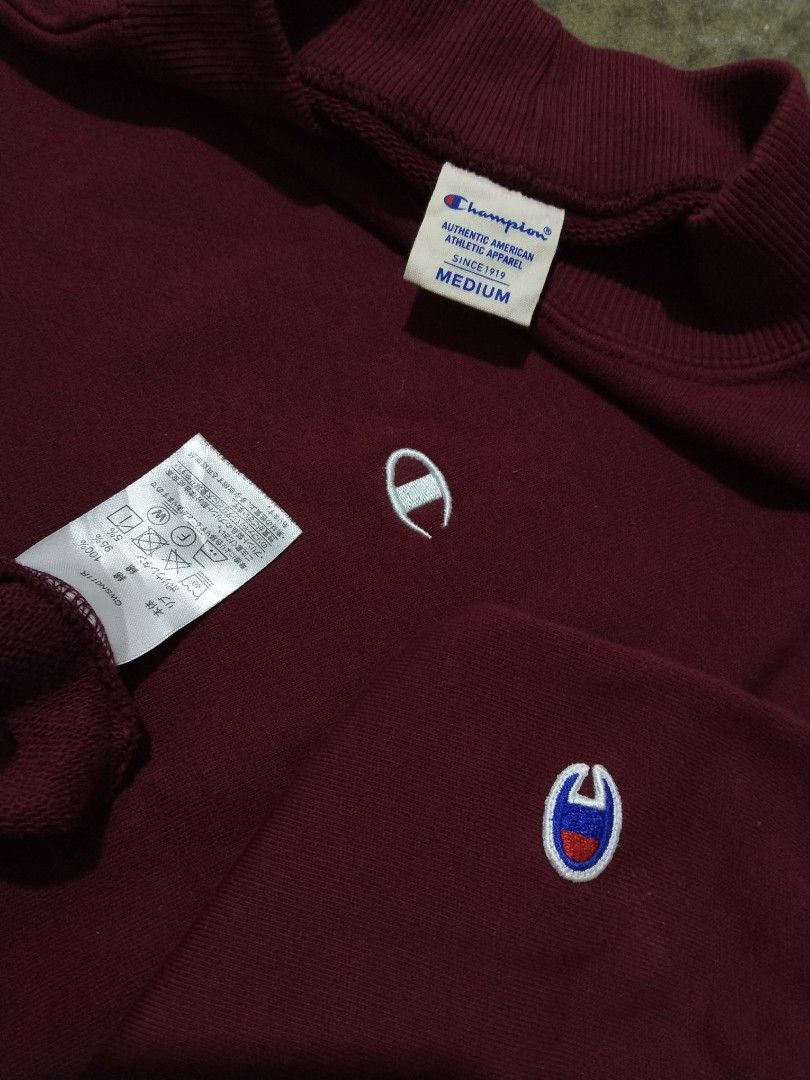 MAROON CHAMPION SWEATER (Category: Coats, Jackets and Outerwear) located in Manila. Submitted by thriftbang (Listing ID 1463437540, Image 3). Description: MAROON CHAMPION SWEATER - EXCELLENT CONDITION - CROPPED - NO MAJOR ISSUES - COMPLETE TAGS DIMES: M ON TAG WIDTH 23 LENGTH 26 PAYMENT FIRST SHIP THRU JNT 300+SF LOC. BRNGY UGONG VALENZUELA CITY.