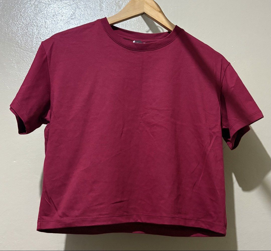 Maroon Crew Neck T-shirt (Category: Tshirts & Polo Shirts ) located in Manila. Submitted by stella_mari27 (Listing ID 1463455772, Image 1). Description: - Classic maroon crew neck t-shirt - Short sleeves for comfort - Made from soft, breathable fabric - Versatile piece for layering or solo wear - Effortlessly pairs with any outfit.