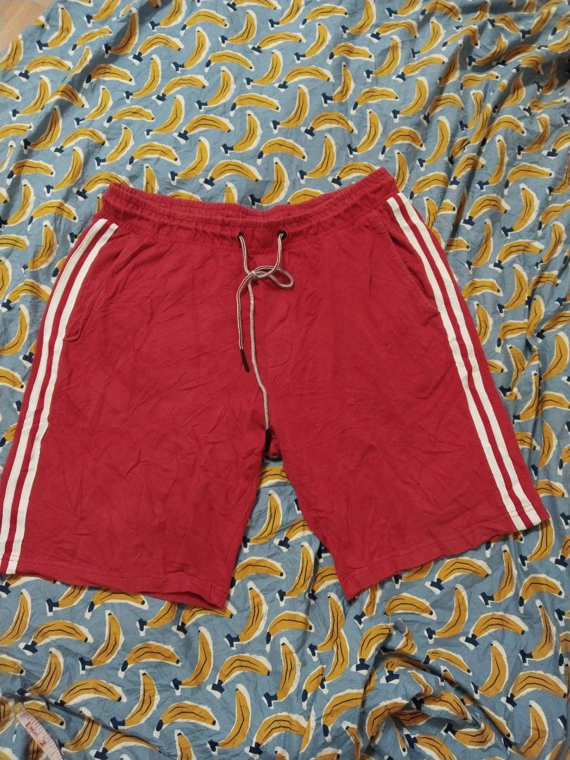 MAXWIN Men’s Striped Casual Shorts XL (Category: Shorts) located in Mabalacat. Submitted by al_amin_thrift (Listing ID 1463467504, Image 1). Description: 🔴 MAXWIN Men’s Striped Casual Shorts — Size 180/86A (~XL) Length 18 ✅ Brand: MAXWIN (Men’s line) ✅ Color: Vibrant Red with signature white twin side stripes ✅ Size: 180/86A — fits XL / waist 34–38" ✅ Material: 100% Cotton — soft, breathable, lightweight ✅ Features: - Elastic waistband with brai