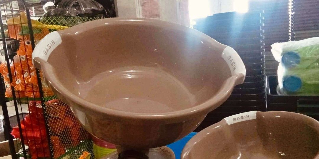 Medium basin AESTHETIC (Category: Laundry Baskets) located in Quezon City. Submitted by miriamreyes006 (Listing ID 1463386935, Image 2). Description: Medium basin Aesthetic color Good quality Price: 110.00 On hand.