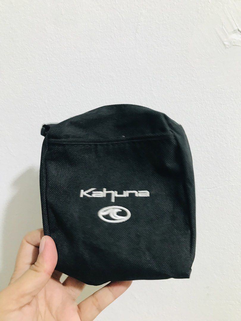 MENS POUCH (Category: Purses & Pouches) located in Gamu. Submitted by 2022bagsbunny (Listing ID 1463386505, Image 1). Description: .