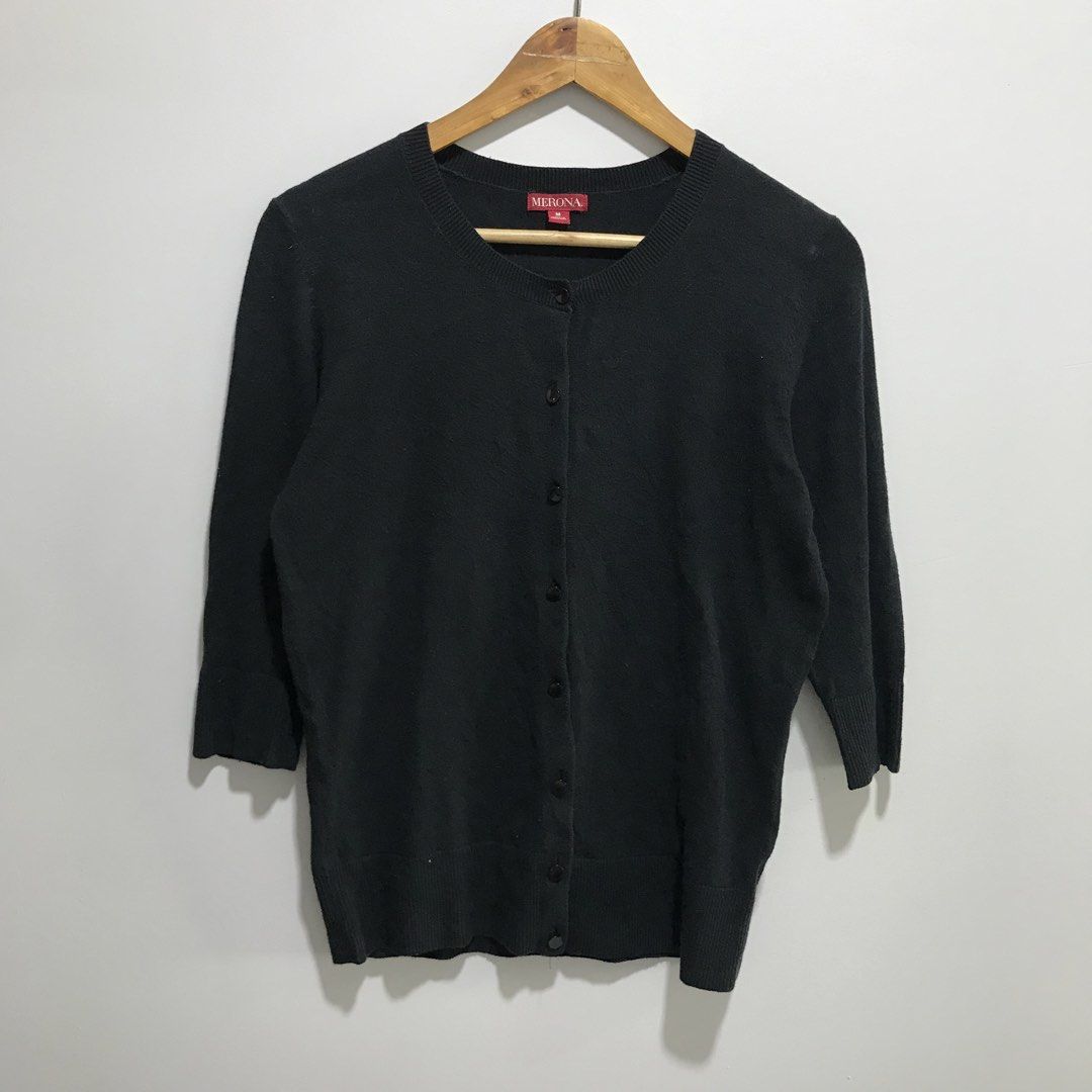 MERONA Black Button Down Cardigan (Category: Coats, Jackets and Outerwear) located in Cavite. Submitted by tanya.valentin (Listing ID 1463509734, Image 2). Description: - 19x26.