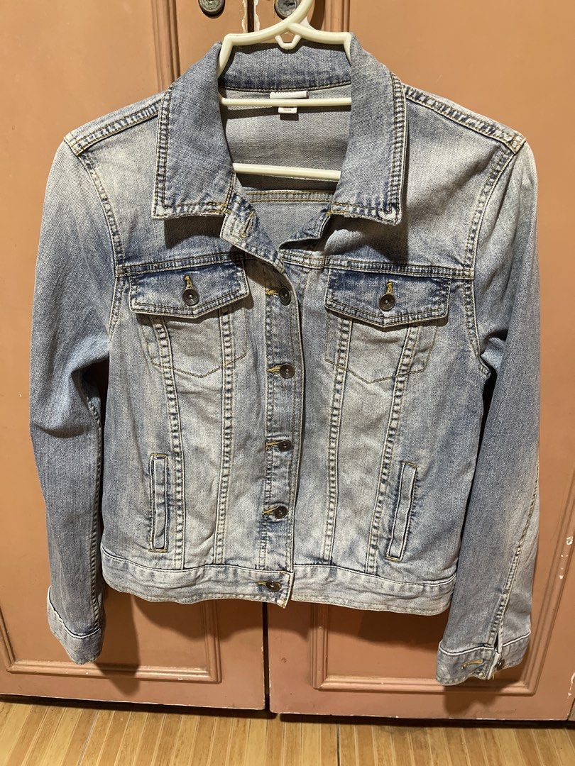 Merona Blue Denim Jacket (Category: Coats, Jackets and Outerwear) located in Quezon City. Submitted by donnabelle7572 (Listing ID 1463450540, Image 1). Description: - Classic blue denim jacket from Merona - Button-up front - Two chest pockets - Long sleeves with button cuffs - Versatile for layering - Made in China.