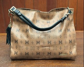 (Category: ) located in . Submitted by thriftbagcollections (Listing ID 1463395936, Image 1). Description: .