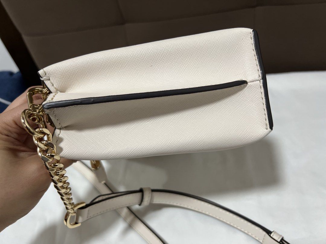 Michael Kors Ruby Saffiano Bag (Category: Luxury Bags & Wallets) located in Cabanatuan. Submitted by hellorhea (Listing ID 1463463871, Image 2). Description: Flaws: no dust bag and care card .
