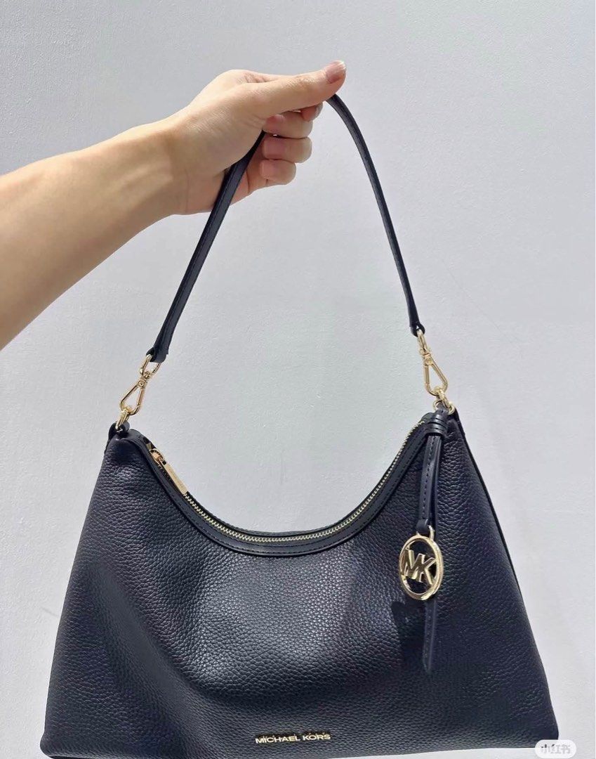 Michael Kors Sammy Medium Pebbled Leather Convertible Shoulder Bag (Category: Shoulder Bags) located in Manila. Submitted by btdcbagtrendsdcapul.2 (Listing ID 1463383240, Image 3). Description: Inclusion: Tag, Carecard, Paper Bag, Dustbag, Limited stocks only 📩 Dm for inquiries.