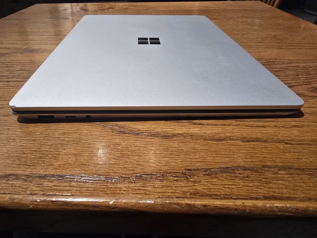 Microsoft Surface Laptop 3 like Dell XPS 13 15 Studio (Category: Laptops & Notebooks) located in Makati City. Submitted by castcapital (Listing ID 1463539190, Image 3). Description: Microsoft Surface Laptop 3 CPU: Intel Core i5-1035G7 8GB Ram 250GB SSD Storage W backlit keyboard /umiilaw keyboard Alcantara Keyboard/ Tela Soft Padding na keyboard, parang unan Touchscreen 2256x1504 2k Resolution (Better than average 1920x1080 FHD sa mga average na 