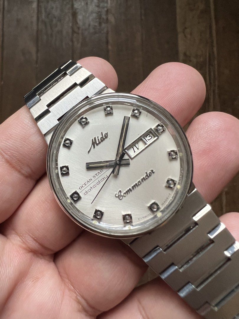 Mido Commander (Category: Men's Watches) located in Manila. Submitted by dansanjose09 (Listing ID 1463362534, Image 2). Description: For Sale: Mido Commander 📌 Model: Mido Commander 📌 Reference: 📌 Production Date: 📌 Movement: Automatic Specifications: * Case Diameter: 36mm (excluding crown) * Lug Width: * Condition: 8.8/10 * Sign of usage * Polished case crystal * All original watch head * Comes with original bracelet that can fit upto 7.5” *