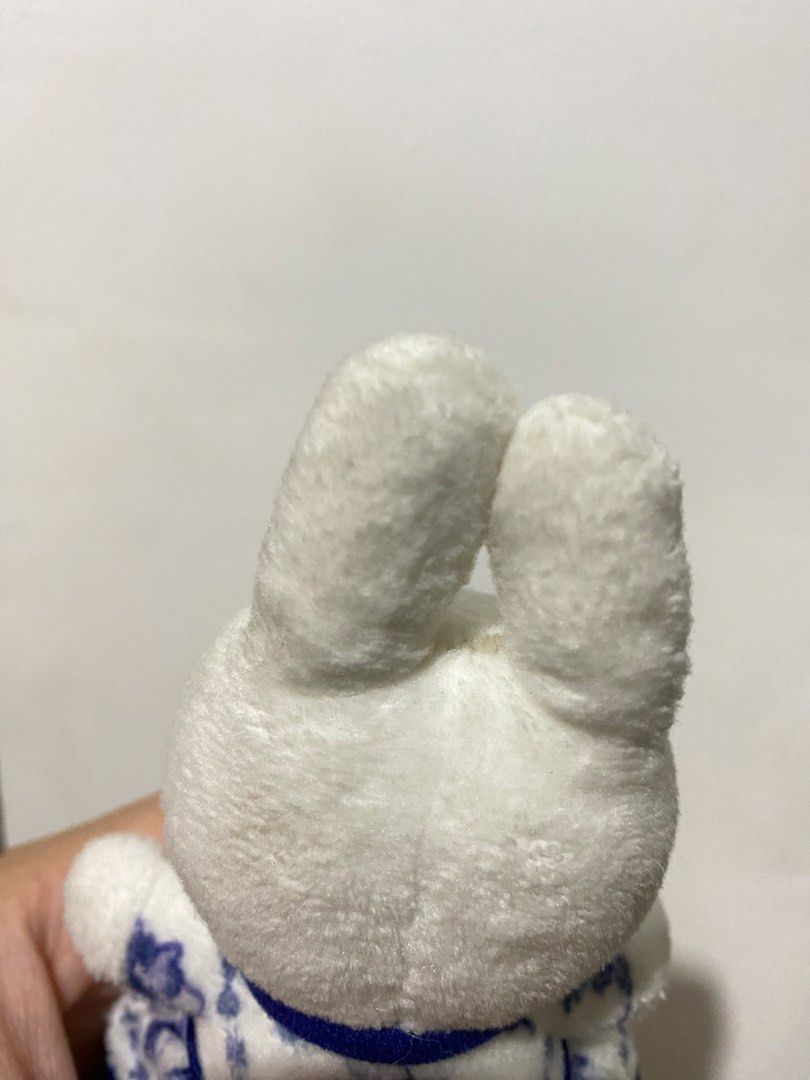 Miffy Charm (with issue) (Category: Character Goods) located in Mandaue City. Submitted by thecuriouscartph (Listing ID 1463328664, Image 3). Description: Issue: cut ung part na sabitan niya. Add 70 for local SF Payment via Gcash/Maribank.