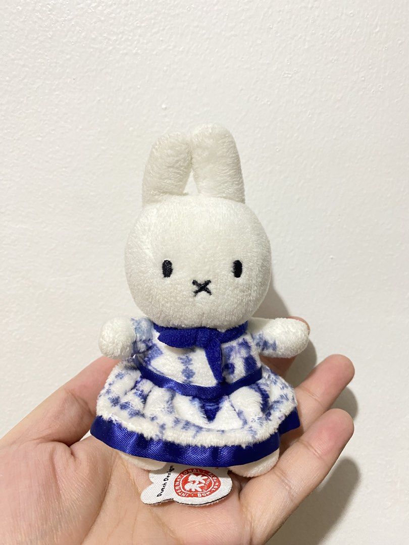 Miffy Charm (with issue) (Category: Character Goods) located in Mandaue City. Submitted by thecuriouscartph (Listing ID 1463328664, Image 1). Description: Issue: cut ung part na sabitan niya. Add 70 for local SF Payment via Gcash/Maribank.