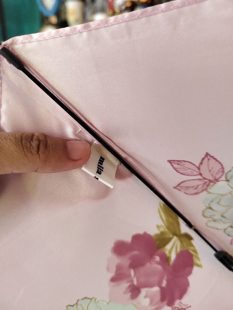 Mila schon (Category: Umbrellas) located in Davao. Submitted by dvo_jpnstuff (Listing ID 1463470279, Image 3). Description: .