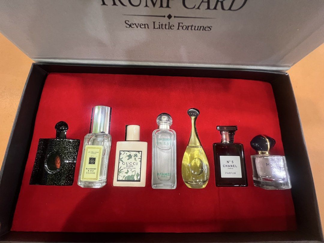 Mini perfume set (Category: Fragrance & Deodorants) located in Manila. Submitted by avery.thing (Listing ID 1463367406, Image 1). Description: .
