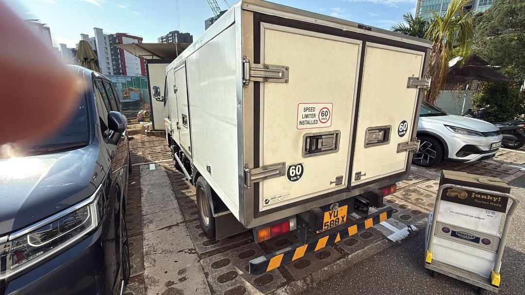 Mitsubishi Fuso Canter FEA01 (Category: Used Commercial Vehicles for Sale) located in Singapore. Submitted by just_in.tryto2sell (Listing ID 1463416727, Image 2). Description: .