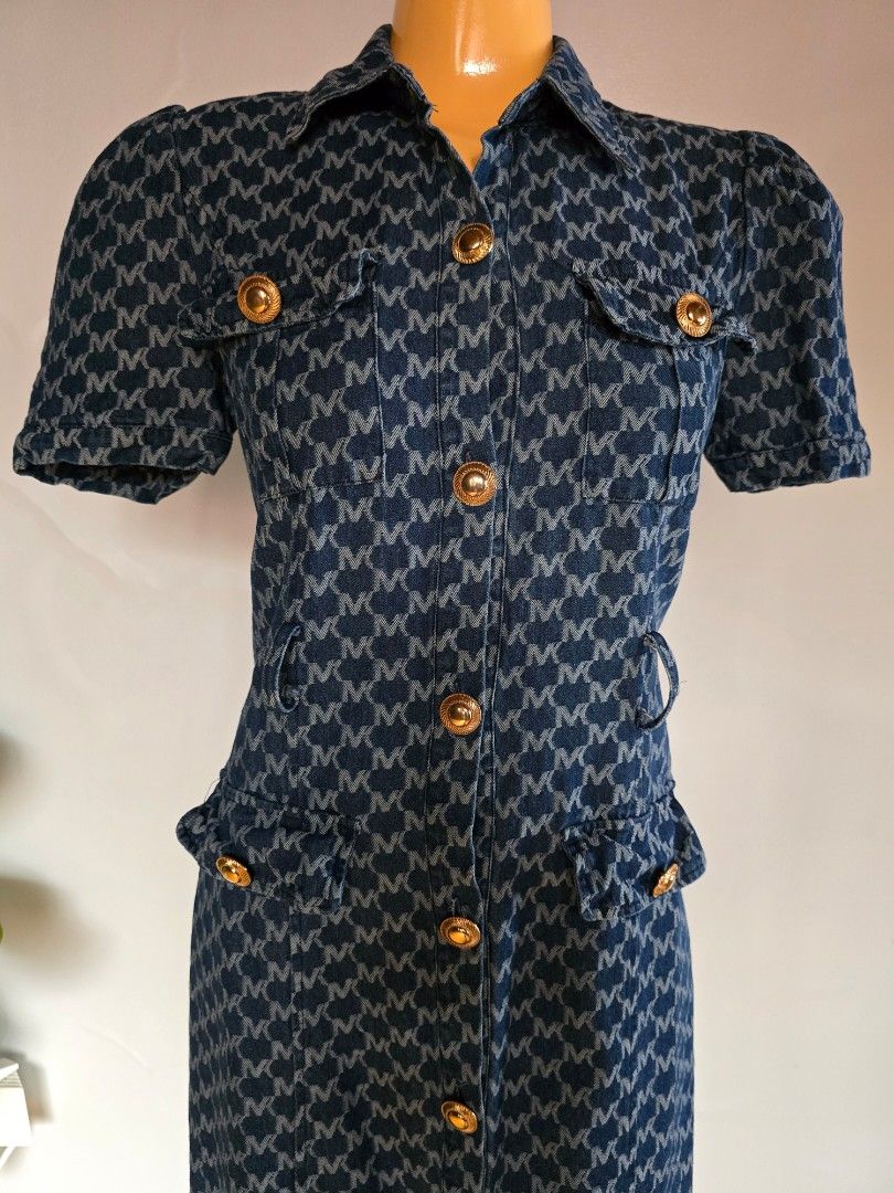 MK ins. office formal button down denim dress (Category: Dresses) located in San Marcelino. Submitted by thriftolshoppiness (Listing ID 1463479648, Image 3). Description: S-M.