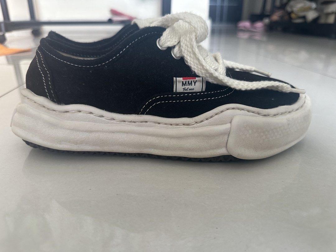 MMY MIHARA YASUHIRO a07fw719 (Category: Sneakers & Footwear) located in Manila. Submitted by royal_vintage_thriftshop (Listing ID 1463396938, Image 3). Description: No box Only shoes Size 37 a07fw719.