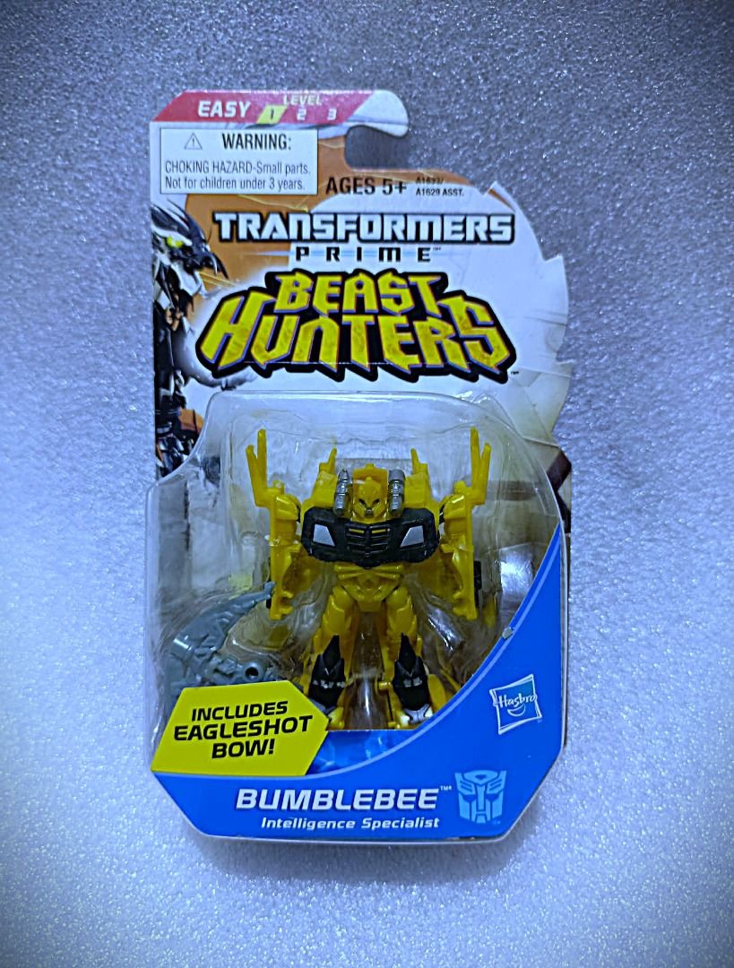 MOC Beast Hunter BUMBLEBEE Legend Class Hasbro Autobot Transformers (Category: Action & Battle Toys) located in Pasay City. Submitted by Chariselyn (Listing ID 1463501744, Image 1). Description: MOC Beast Hunter BUMBLEBEE (1,000+sf) Legend Class Hasbro Autobot Transformers Series: Transformers Prime, 2012 Scale: 3.5 inches Stock: 1 Box Condition: 10/10 Issues: 0 Accessories: complete Mode of Payment: GCash or through your rider Shipping options: 