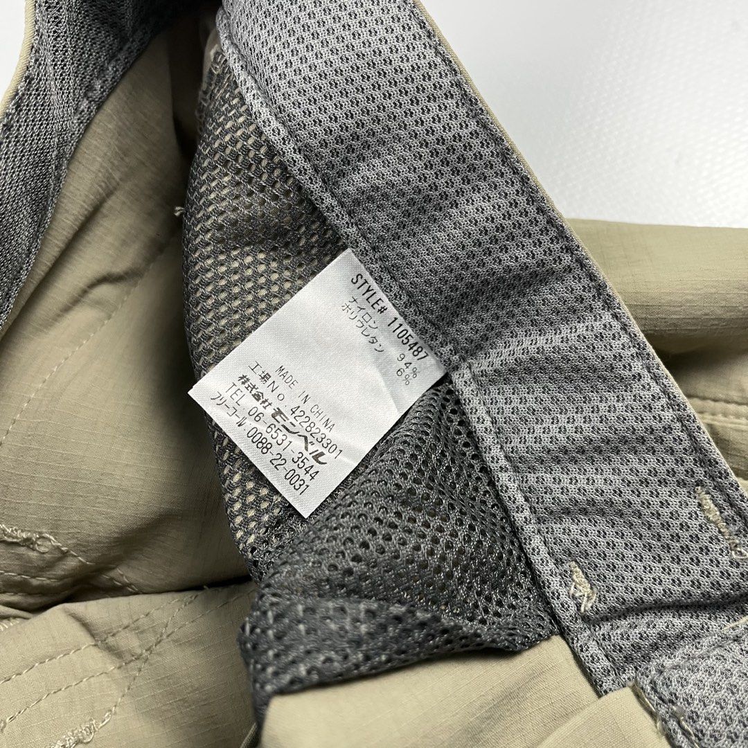 Montbell (Category: Other Bottoms) located in Lucena. Submitted by RAGGGGSSSS (Listing ID 1463443348, Image 3). Description: Montbell Lightweight Trekking pants for wmns Size Medium on Tag Fits to waists 26-28 Length is 38 Thigh is 8.5 Bottom Opening is 8 Excellent Condition Authentic No issue 850.