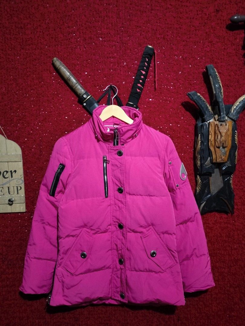 MOOSE KNUCKLE PUFFER JACKET FOR WOMEN'S (Category: Coats, Jackets and Outerwear) located in Baguio. Submitted by vertex_nga.pow (Listing ID 1463551863, Image 3). Description: MOOSE KNUCKLE PUFFER JACKET FOR WOMEN'S MEDUIM SIZE DIMENSION 26L BY 19 ARMPIT TO ARMPIT 16 INCHES SHOULDER TO SHOULDER 23 INCHES SLEEVE GOOD CONDITION NO HOOD/BUYABER PO TLGA HOODS LIKE CARHARTT BAGUIO LOCATION PLUS SF SA MALAYU JNT COURIER PASS COD.