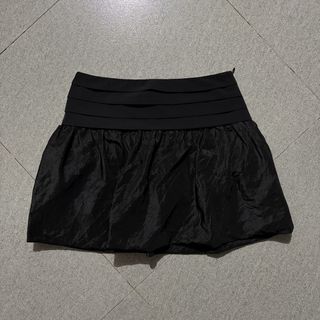 (Category: ) located in . Submitted by re_sell01 (Listing ID 1463498152, Image 1). Description: .