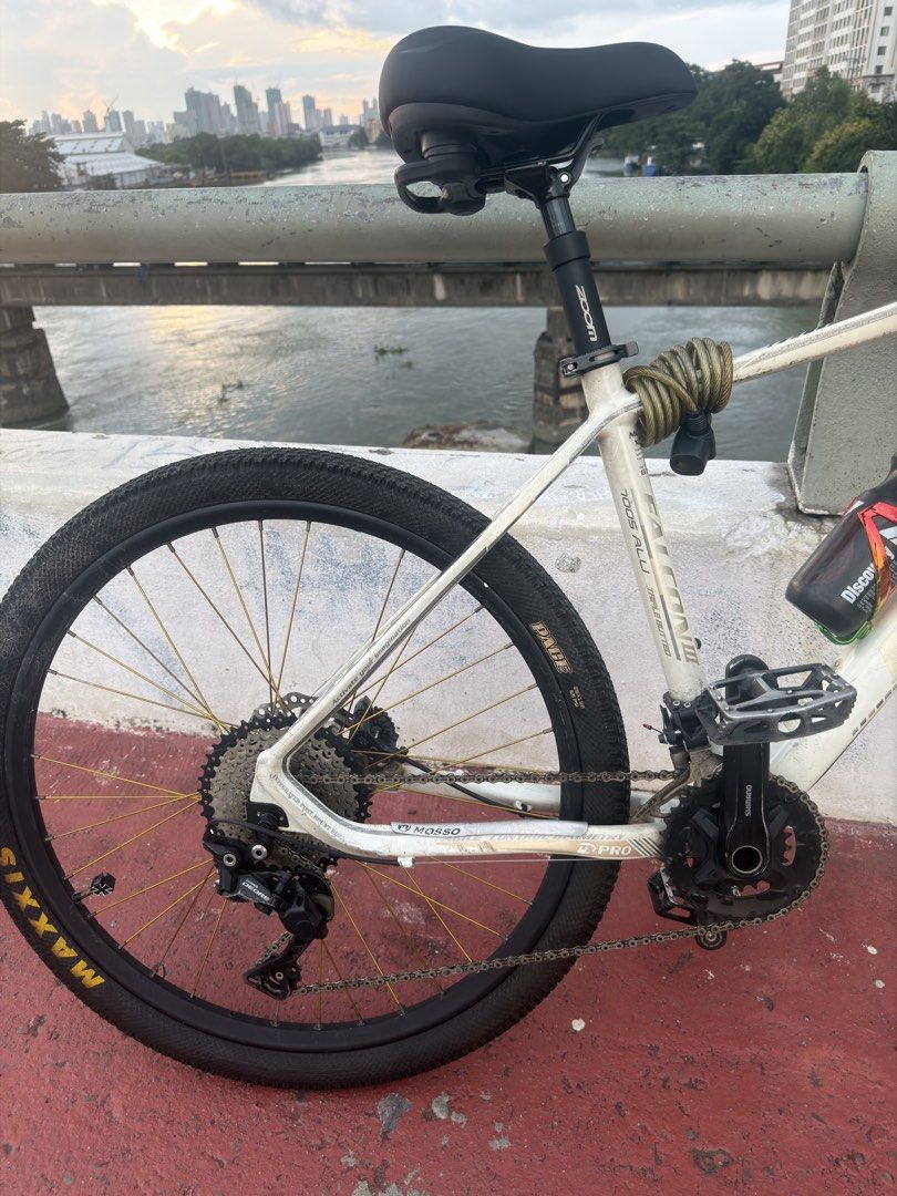 MOSSO FALCON III XC PRO ADVANCE (White) (Category: Bicycles) located in Manila. Submitted by trvpspxt (Listing ID 1463451061, Image 2). Description: FALCON III - XC PRO ADVANCE (26er) EPICON XC SR SUNTOUR FORK (Air Fork) MARIN ALLOY HANDLEBAR SHIMANO DEORE GROUPSET SPEEDONE SOLDIER HUB ZOOM HYDRAULIC SEATPOST MAXXIS PACE WHEELS (90 Percent) Frame detailed info: http://www.mosso.com.tw/products.php?func=p_detail&p_id=106&pc_parent=3#.