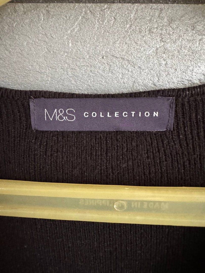 M&S Collection Black Waterfall Cardigan (Category: Coats, Jackets and Outerwear) located in Taguig. Submitted by anxmz (Listing ID 1463465251, Image 2). Description: - Black M&S Collection cardigan - Waterfall front design - Long sleeves - Ribbed knit material - Versatile layering piece - Easy to wear.