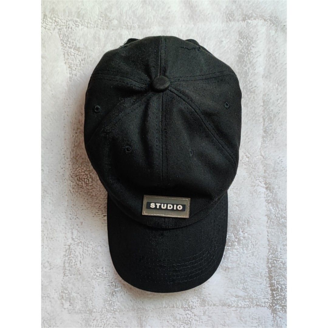 MSENSE BLACK CAP (SM ACCESSORIES) (Category: Caps & Hats) located in Dasmarinas. Submitted by closet_core (Listing ID 1463425276, Image 1). Description: MSENSE BLACK STUDIO CAP (SM ACCESSORIES) 📌 Description: SM Accessories MSENSE Black Cap With "Studio" Patch Logo/Design in front 💸 Price: PHP 200 🛑 Flaws: Sign of usage, need to wash & clean. 📌 Reason for Selling: I'm not using it anymore. 🫰🏻 Please manage your expectations. This is a prelo