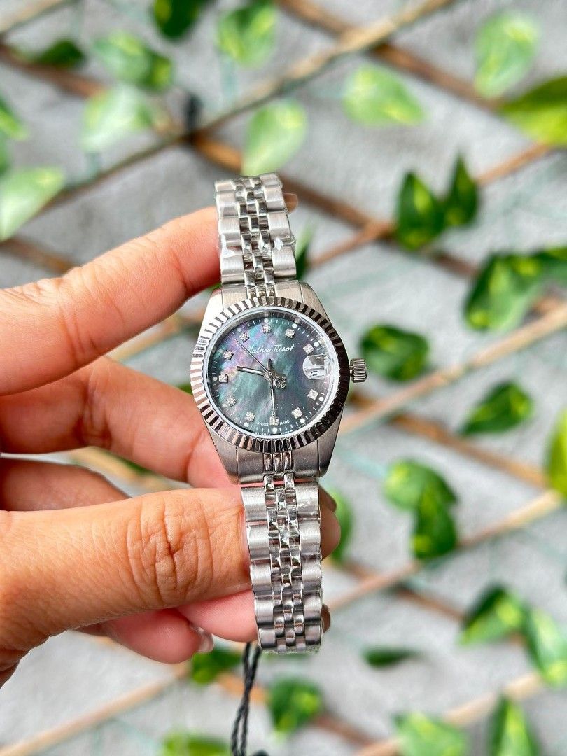 M🅰️they Tissot (Category: Women's Watches) located in Toledo. Submitted by sissyoriginalstuff (Listing ID 1463329801, Image 2). Description: M🅰️they Tissot❗ kha26 Last piece rare black mother of pearl 26mm ₱8,899 DISCLAIMER: Sissyoriginalstuff is not affiliated with or by the featured brand. All trademarks and copyrights belong to their respective owners..