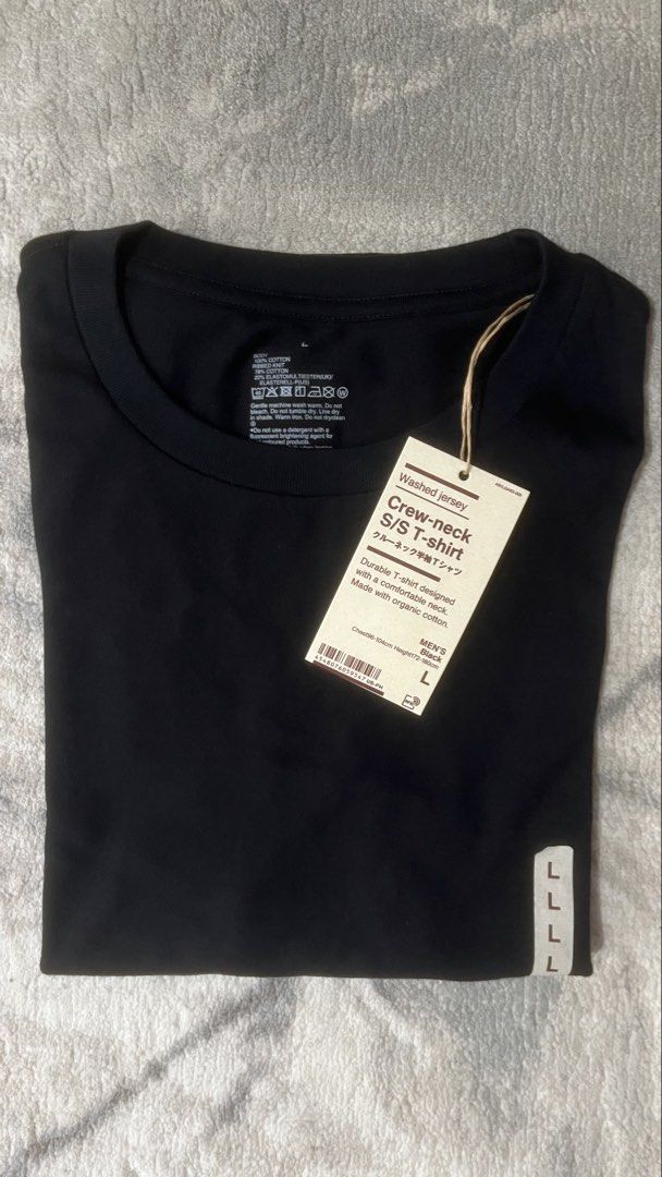 Muji Crew Neck Shirts (Category: Tshirts & Polo Shirts ) located in Rizal. Submitted by unboxed_beginnings (Listing ID 1463354598, Image 2). Description: Selling as pack only no split Take all for 800 php + SF (last price posted) SRP 490php Both brandnew, large on tag (black and navy) With physical receipt and paperbag Cainta Rizal location Payment first, pass COD/COP.