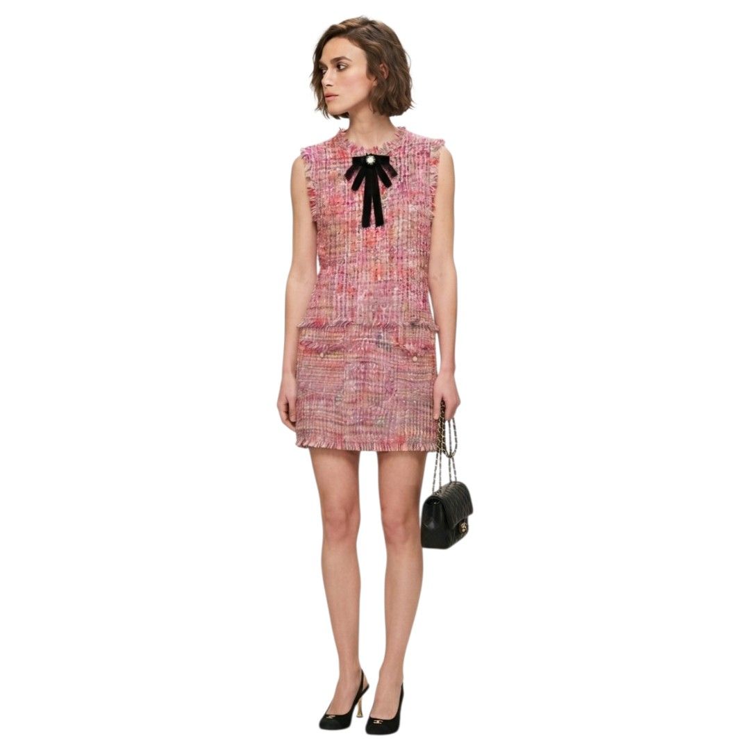Multi-color Pink Tweed with Subtle Sequins Mini Shift Dress (Category: Dresses) located in Tarlac. Submitted by literallyhandpicked (Listing ID 1463346638, Image 2). Description: •Literally Handpicked for you❤️ •Direct Message if Interested 💌 •Please feel free to make an offer🤝 Bust size 38" Waistline 38" Dress Lenght 32" Please note that there may be slight errors as measurements are taken with the item laid / in very good condition, but as it