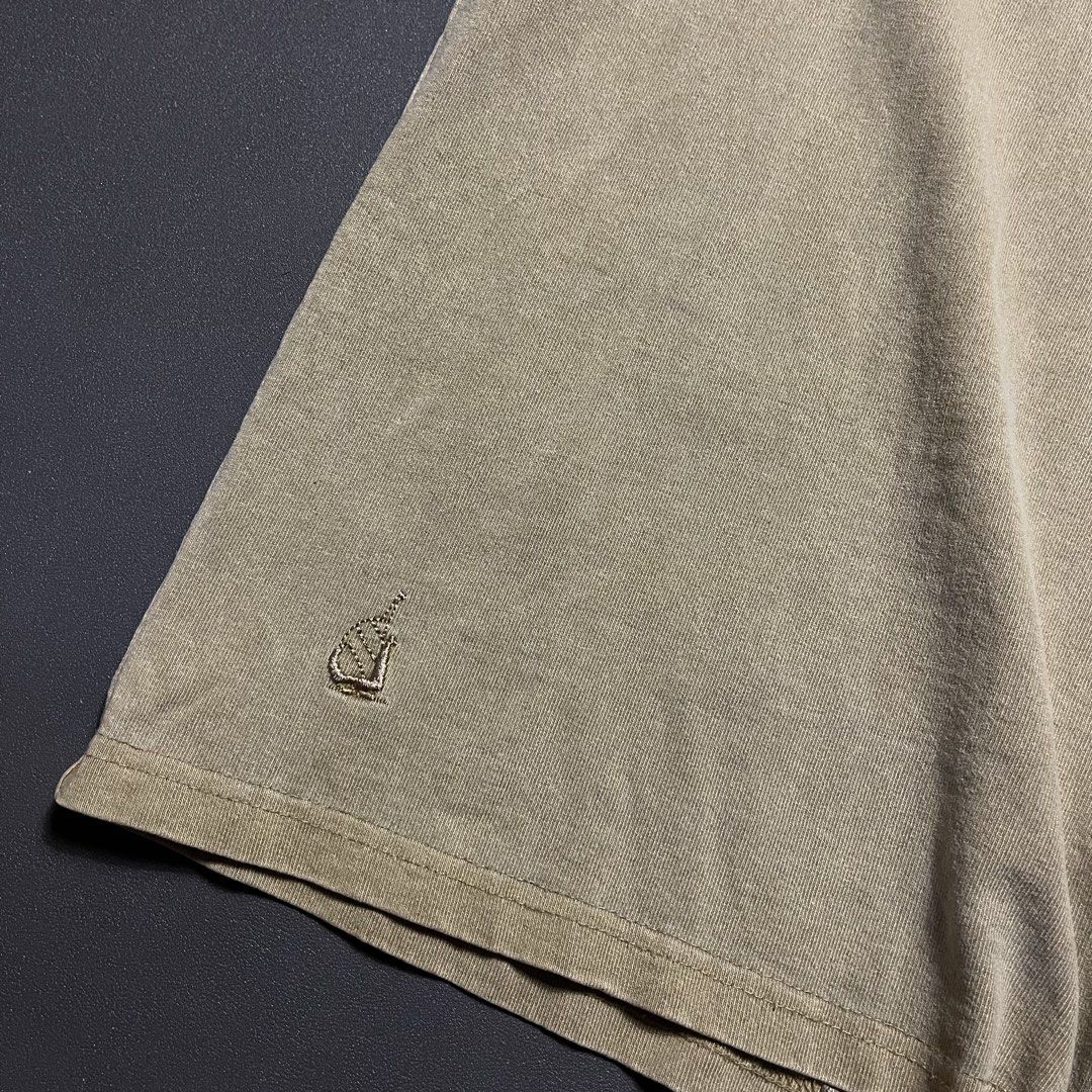 Nautica Arc Logo Shirt (Category: Tshirts & Polo Shirts ) located in Moncada. Submitted by tishokthrift (Listing ID 1463373684, Image 3). Description: Dimension (in Inches): 23.5 by 29 Heavy Material .