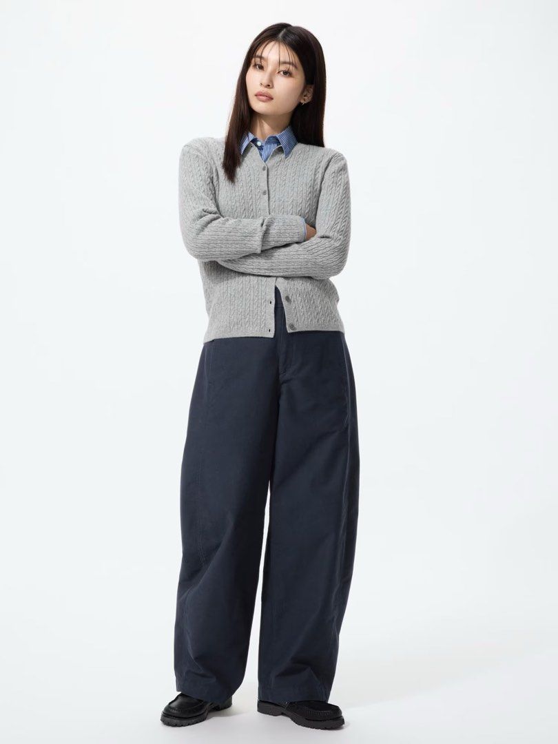 Navy Blue Wide Leg Trousers (Category: Other Bottoms) located in Manila. Submitted by prettygiya (Listing ID 1463380698, Image 1). Description: size L (can fit 27-28) no longer available on Uniqlo NO HAGGLING PLEASE.